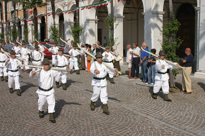 Adunata Sezionale Salò 2006 - Domenica